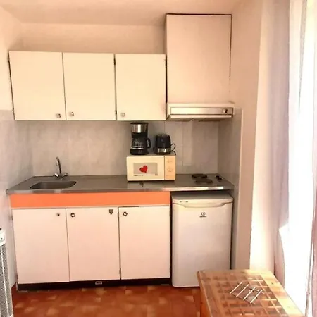 Appartement 10, Heliopolis D Au Village Naturiste