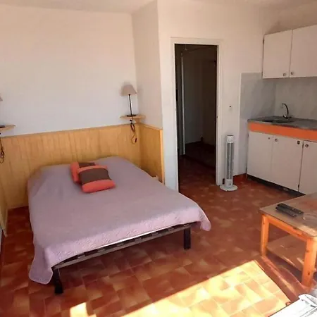 Appartement 10, Heliopolis D Au Village Naturiste *